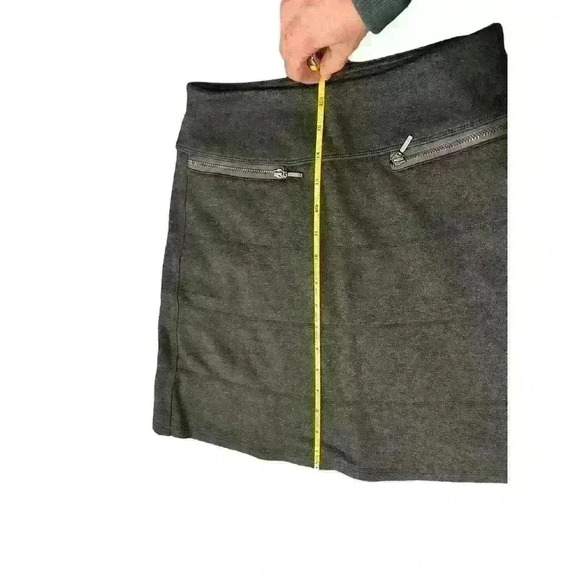 Athleta Strata A Line Skirt Womens S Small Gray Zipper Pockets Pull On Stretch - Picture 6 of 7